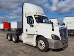 Used 2019 Freightliner Cascadia Cummins X15 Semi Truck for sale #808050 - photo 4