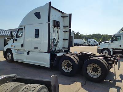 Used 2019 Freightliner Cascadia Detroit Diesel DD15 Semi Truck with Sleeper Cab for sale #865022 - photo 2