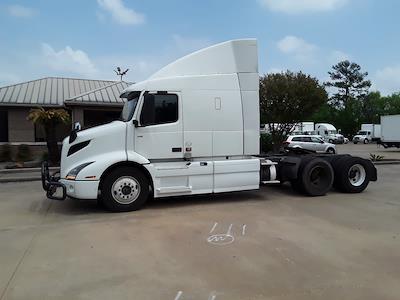 Used 2020 Volvo VNR Volvo D13 Semi Truck for sale #243507 - photo 1