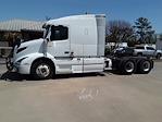 Used 2020 Volvo VNR Volvo D13 Semi Truck for sale #243510 - photo 1