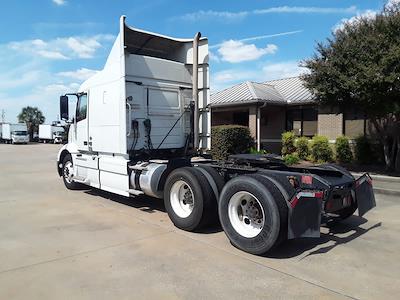 Used 2020 Volvo VNR Volvo D13 Semi Truck for sale #243614 - photo 2