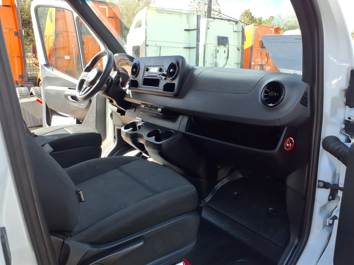Used 2020 Freightliner Sprinter 2500 - photo 10