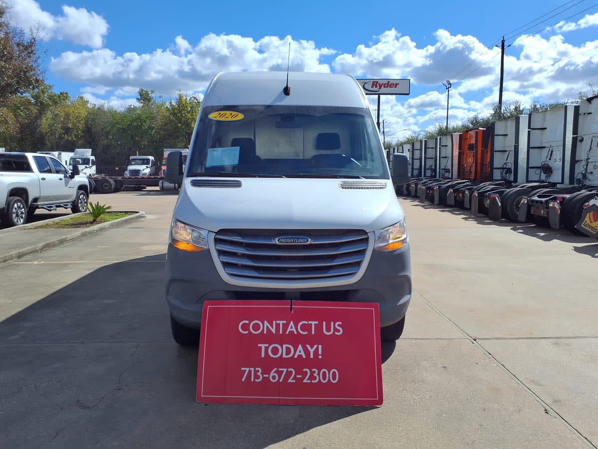 Used 2020 Freightliner Sprinter 2500 - photo 2