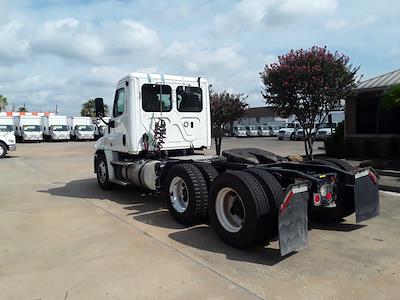 Used 2020 Freightliner Cascadia Detroit Diesel DD15 Semi Truck for sale #290542 - photo 2