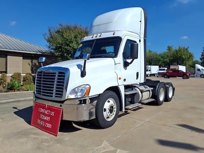Used 2017 Freightliner Cascadia Detroit Diesel DD15 Semi Truck for sale #679287 - photo 1