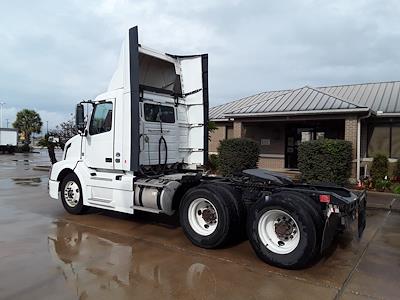 Used 2017 Volvo VNL Volvo D13 Semi Truck for sale #680494 - photo 2