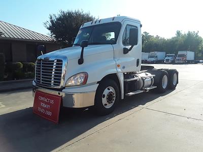 Used 2018 Freightliner Cascadia Detroit DD13 Semi Truck for sale #685227 - photo 1