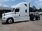 Used 2018 Freightliner Cascadia Detroit Diesel DD15 Semi Truck with Sleeper Cab for sale #761669 - photo 1