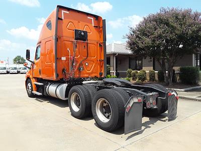 Used 2019 Freightliner Cascadia Detroit Diesel DD15 Semi Truck with Sleeper Cab for sale #807265 - photo 2