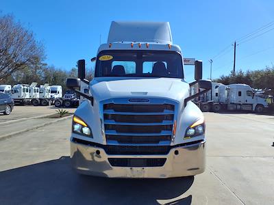 Used 2020 Freightliner Cascadia Detroit Diesel DD15 Semi Truck for sale #894329 - photo 2