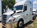 Used 2020 Freightliner Cascadia Detroit Diesel DD15 Semi Truck with Sleeper Cab for sale #273166 - photo 5