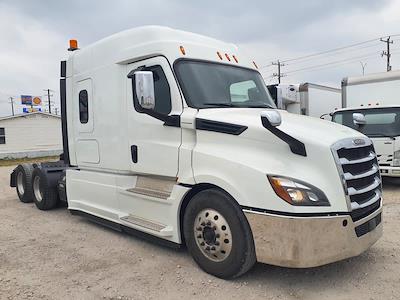 Used 2020 Freightliner Cascadia Cummins X15 Semi Truck with Sleeper Cab for sale #279193 - photo 1