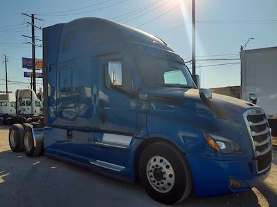 Used 2020 Freightliner Cascadia Detroit Diesel DD15 Semi Truck with Sleeper Cab for sale #284425 - photo 1