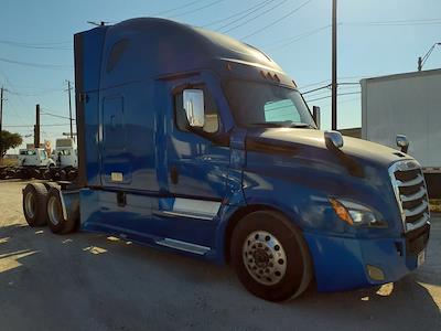 Used 2020 Freightliner Cascadia Detroit Diesel DD15 Semi Truck with Sleeper Cab for sale #284429 - photo 1
