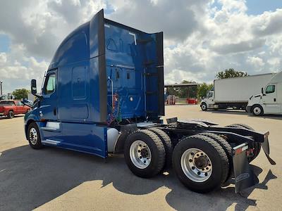 Used 2020 Freightliner Cascadia Detroit Diesel DD15 Semi Truck with Sleeper Cab for sale #292230 - photo 2