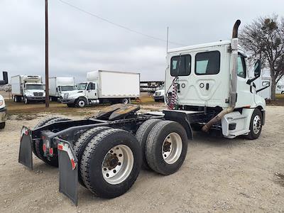 Used 2021 Freightliner Cascadia Detroit DD13 Semi Truck for sale #298336 - photo 2