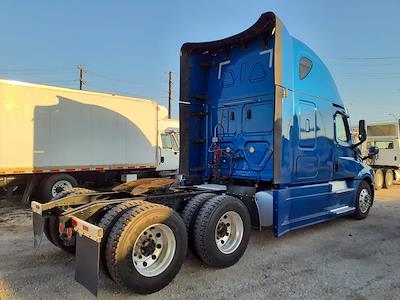 Used 2023 Freightliner Cascadia Detroit Diesel DD15 Semi Truck with Sleeper Cab for sale #568997 - photo 2
