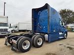 Used 2023 Freightliner Cascadia Detroit Diesel DD15 Semi Truck with Sleeper Cab for sale #568998 - photo 2