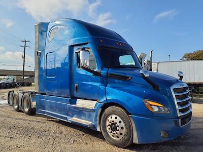 Used 2023 Freightliner Cascadia Detroit Diesel DD15 Semi Truck with Sleeper Cab for sale #569072 - photo 1