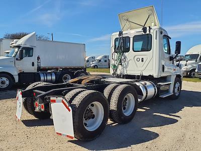 Used 2019 Freightliner Cascadia Detroit DD13 Semi Truck for sale #791224 - photo 2