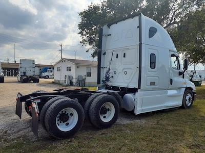 Used 2019 Freightliner Cascadia Detroit Diesel DD15 Semi Truck with Sleeper Cab for sale #813230 - photo 2