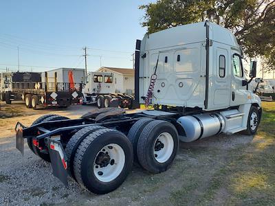 Used 2019 Freightliner Cascadia Detroit Diesel DD15 Semi Truck with Sleeper Cab for sale #828883 - photo 2
