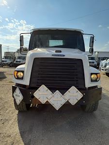 Used 2018 Freightliner 114SD Conventional Cab Cab Chassis for sale #862472 - photo 2