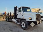 Used 2018 Freightliner 114SD Conventional Cab Flatbed Truck for sale #862474 - photo 1