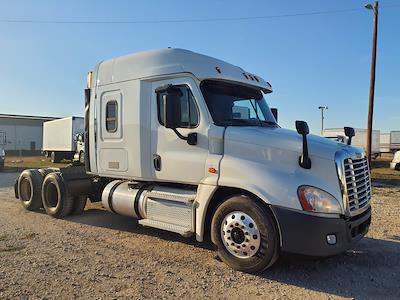 Used 2020 Freightliner Cascadia Detroit Diesel DD15 Semi Truck with Sleeper Cab for sale #884434 - photo 1