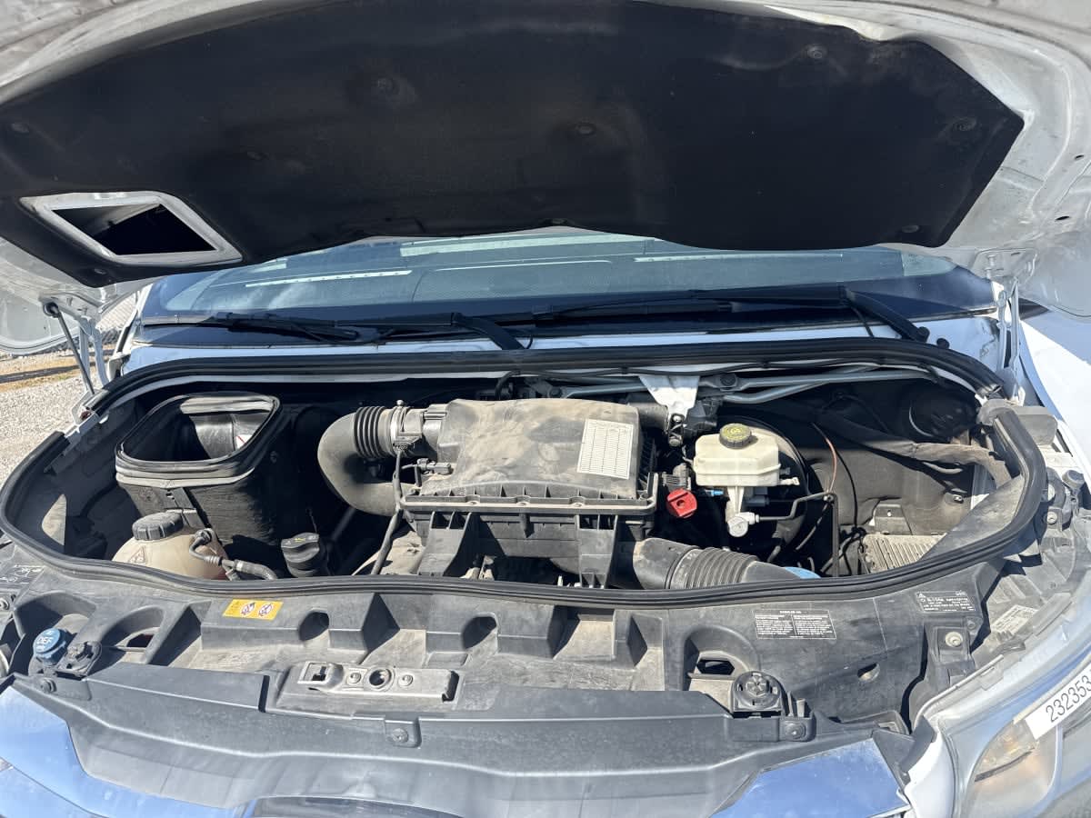 Used 2019 Freightliner Sprinter - photo 11