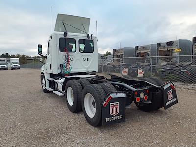 Used 2019 Freightliner Cascadia Detroit DD13 Semi Truck for sale #240776 - photo 2
