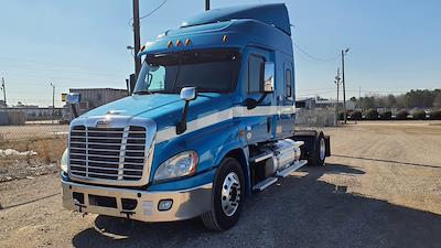 Used 2020 Freightliner Cascadia Detroit Diesel DD15 Semi Truck with Sleeper Cab for sale #244065 - photo 1