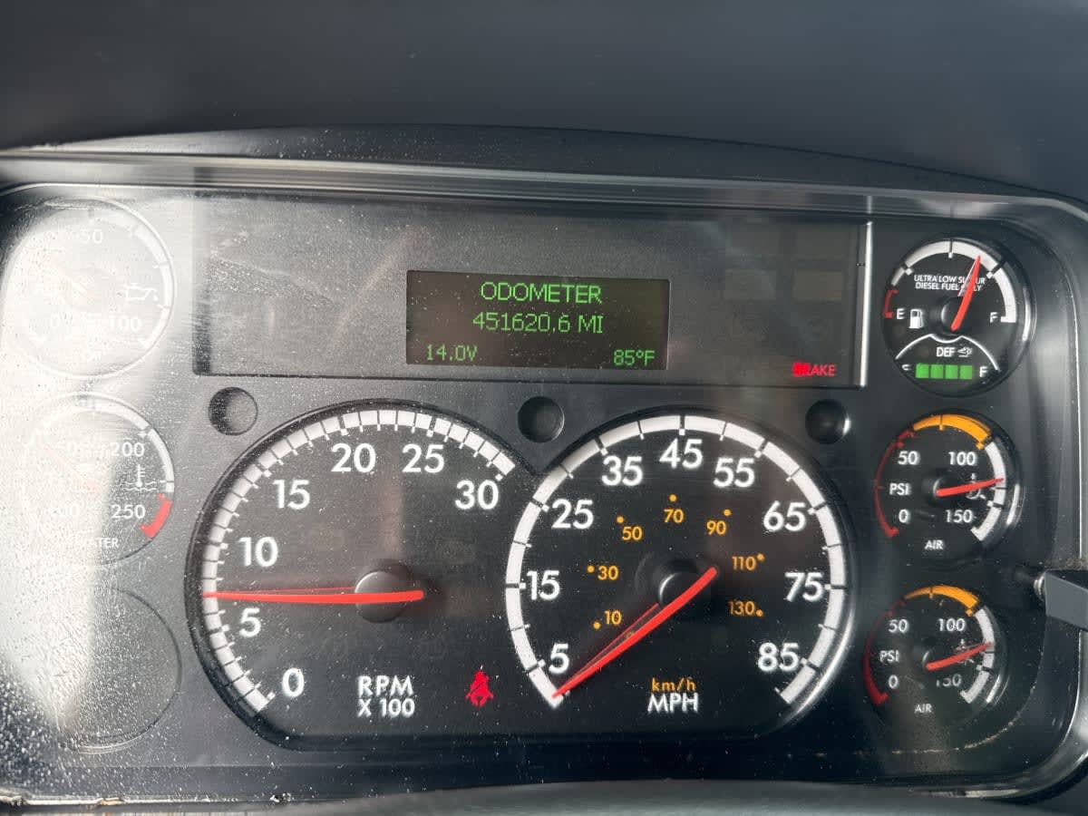 Used 2020 Freightliner M2 106 - photo 9
