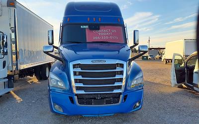 Used 2023 Freightliner Cascadia Detroit Diesel DD15 Semi Truck with Sleeper Cab for sale #569074 - photo 2