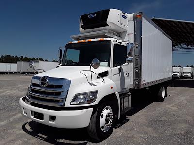 Used 2018 Hino 338 Single Cab 4x2 20' Refrigerated Body for sale #682658 - photo 1