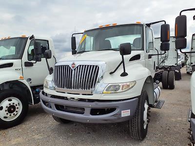 Used 2018 International DuraStar 4300 Cab Chassis for sale #777254 - photo 1