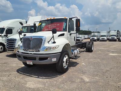 Used 2018 International DuraStar 4300 Cab Chassis for sale #777296 - photo 1
