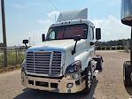 Used 2018 Freightliner Cascadia Cummins X15 Semi Truck for sale #785938 - photo 1