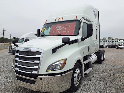 Used 2019 Freightliner Cascadia Detroit Diesel DD15 Semi Truck with Sleeper Cab for sale #875217 - photo 1