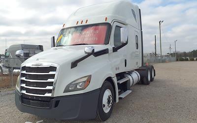 Used 2020 Freightliner Cascadia Detroit Diesel DD15 Semi Truck with Sleeper Cab for sale #878966 - photo 1