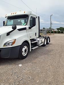 Used 2020 Freightliner Cascadia Detroit Diesel DD15 Semi Truck for sale #895541 - photo 1