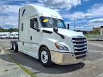 Used 2020 Freightliner Cascadia Detroit Diesel DD15 Semi Truck with Sleeper Cab for sale #239691 - photo 4