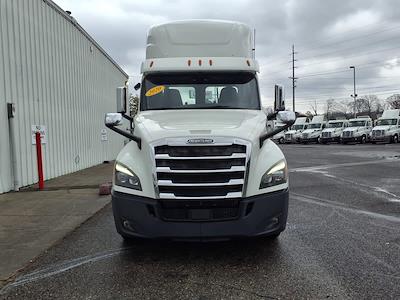 Used 2020 Freightliner Cascadia - photo 1