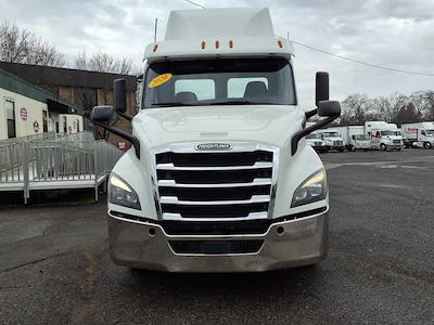 Used 2020 Freightliner Cascadia Detroit DD13 Semi Truck for sale #244901 - photo 2