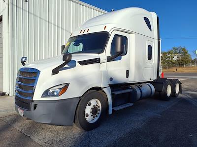 Used 2020 Freightliner Cascadia Detroit Diesel DD15 Semi Truck with Sleeper Cab for sale #265610 - photo 1