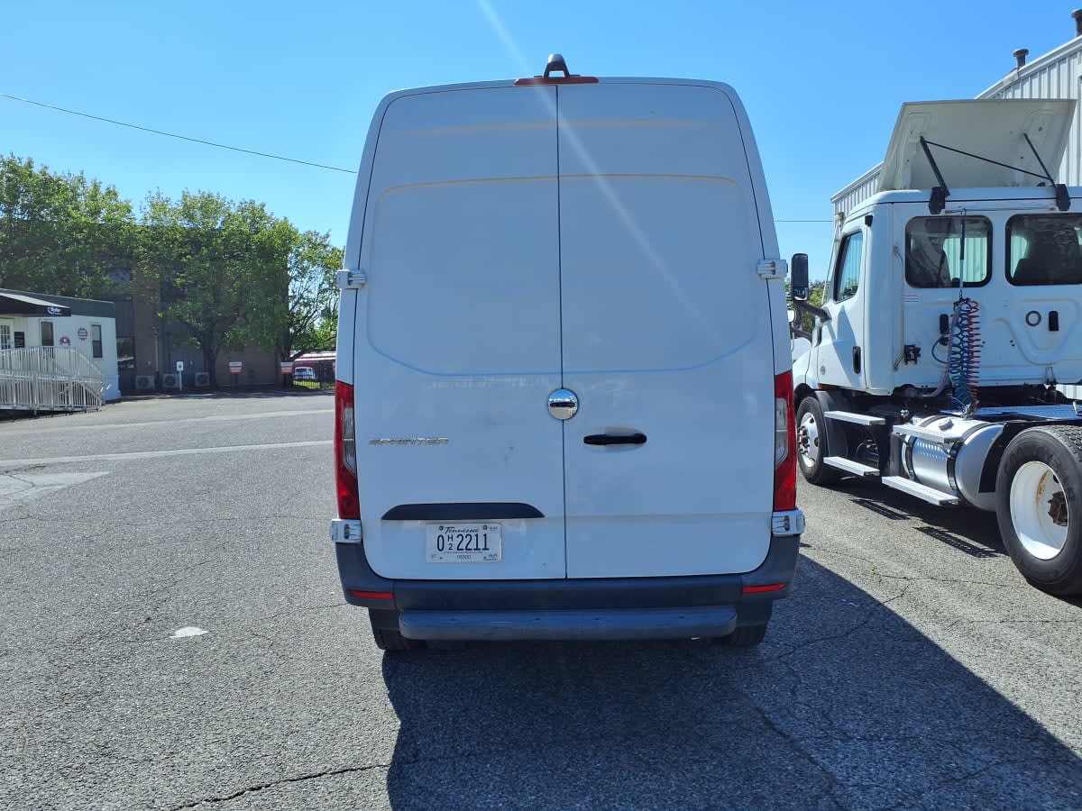 Used 2019 Freightliner Sprinter 3500 - photo 8