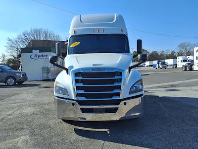 Used 2020 Freightliner Cascadia Detroit Diesel DD15 Semi Truck with Sleeper Cab for sale #275097 - photo 2