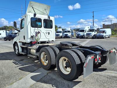 Used 2022 Freightliner Cascadia Detroit DD13 Semi Truck for sale #553205 - photo 2