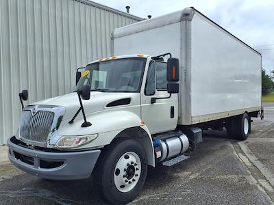 Used 2018 International DuraStar 4300 Box Truck for sale #751326 - photo 1