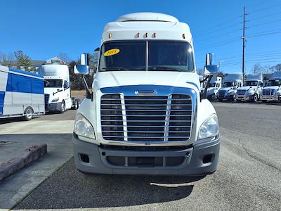 Used 2018 Freightliner Cascadia - photo 1
